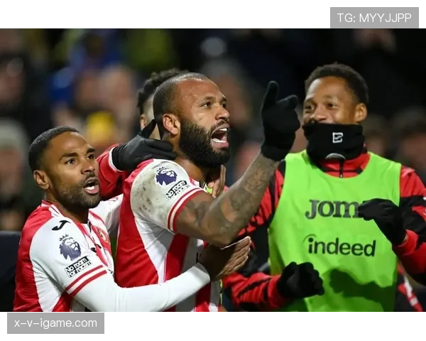 英超蜜蜂新赛季表现亮眼，士气高涨迎战强敌