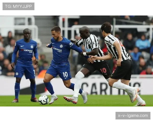 位置重叠严重：切尔西阵容为何难以优化配置？